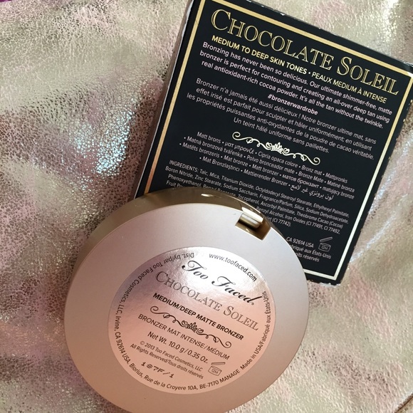 Too Faced Chocolate Soleil Matte Bronzer - Picture 4 of 5